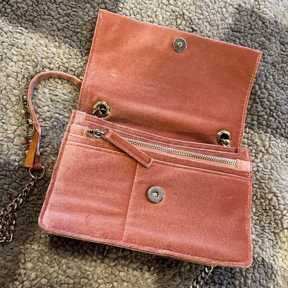 Zara Pink Velvet Purse - Picture 2 of 8